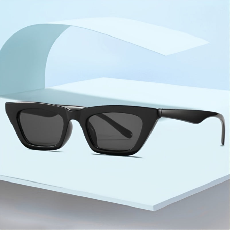 Small Vintage Cat Eye Sunglasses for Outdoor Travel