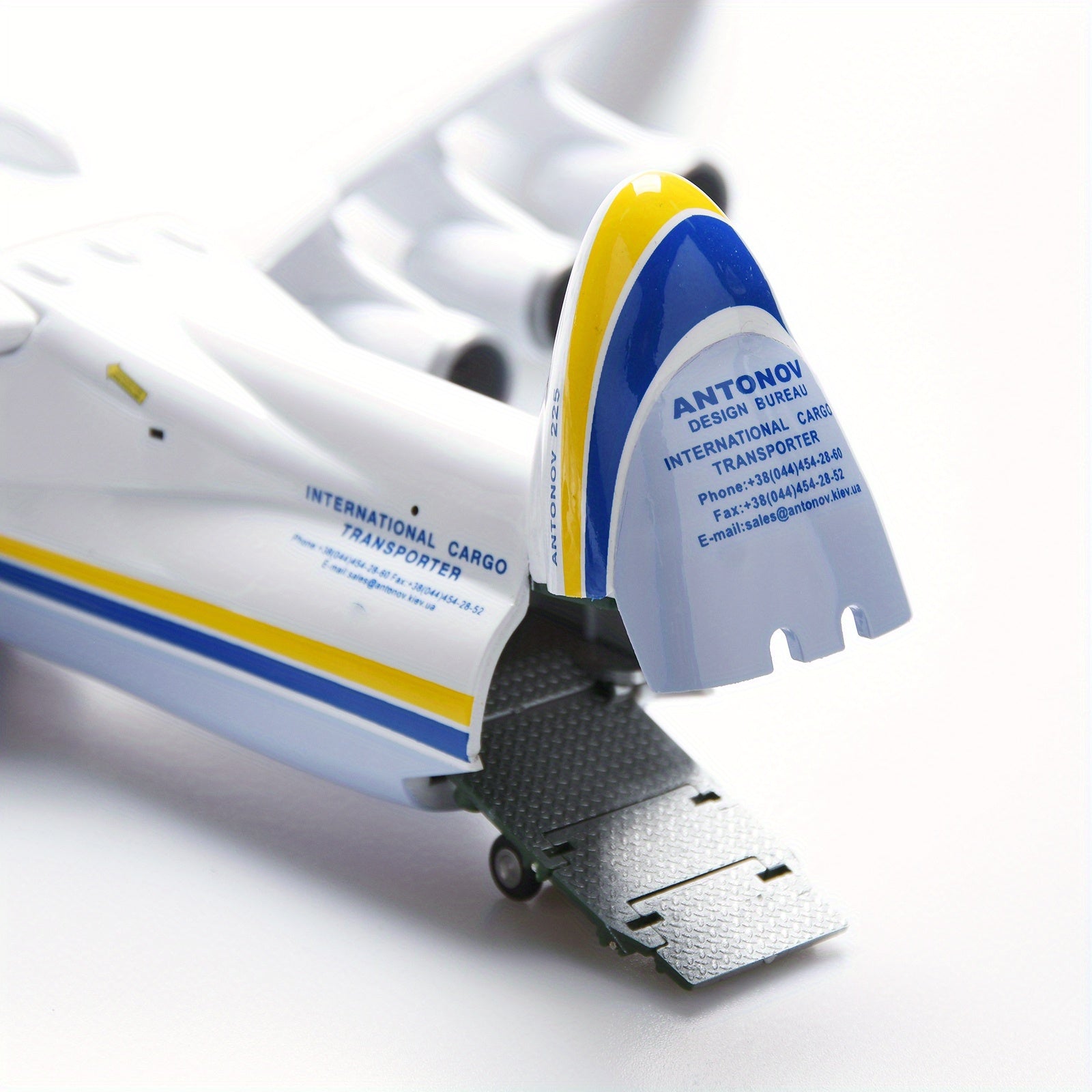 Antonov An 225 Aircraft Strategic Transport Resin Model Ornaments