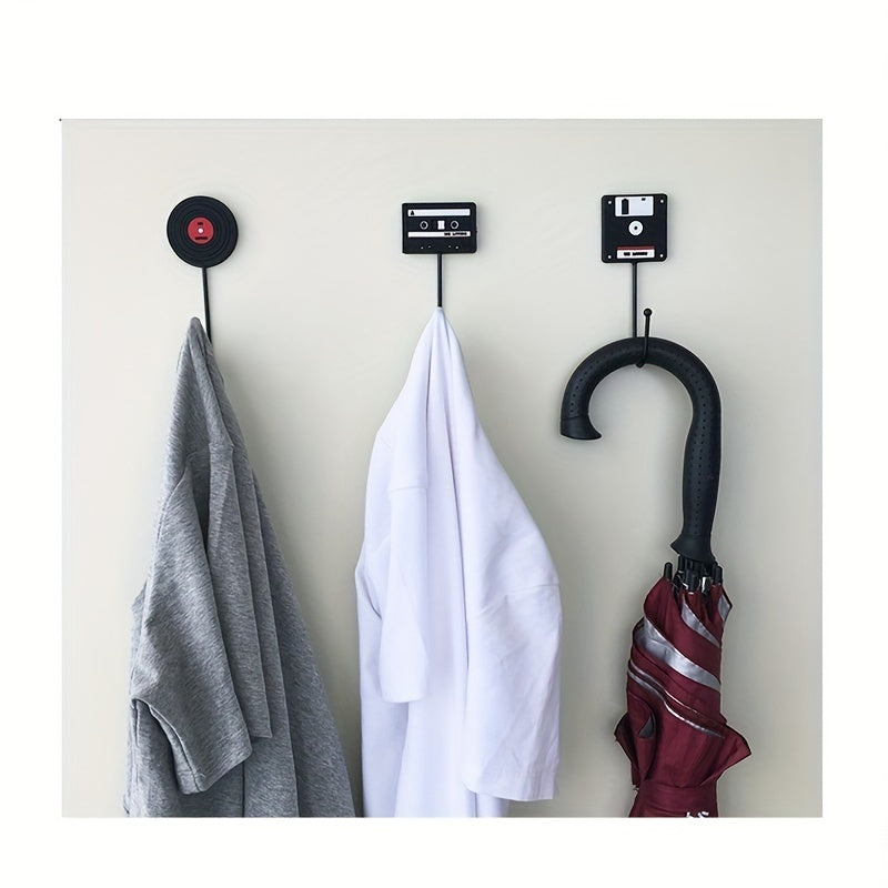 Retro Style Nail Hanger for Backpacks, Headsets & Stationery