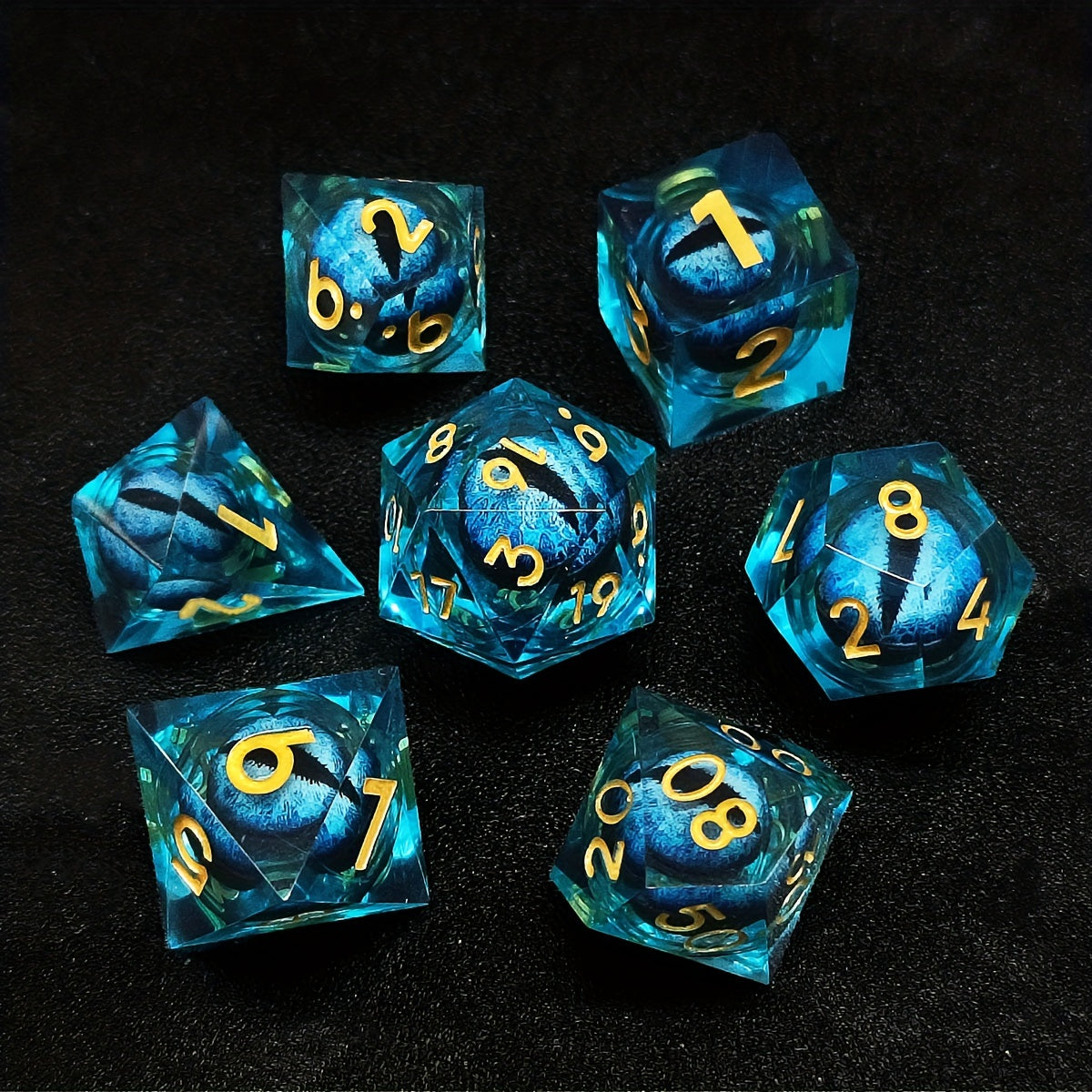Dragon's Eye Resin Quicksand Dice Set Purple Green Halloween Props