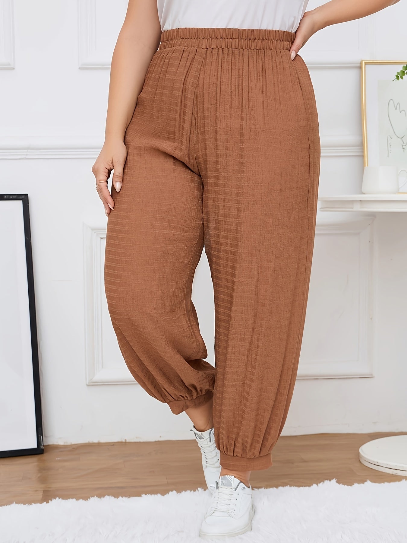  Solid Textured High Rise Jogger Trousers