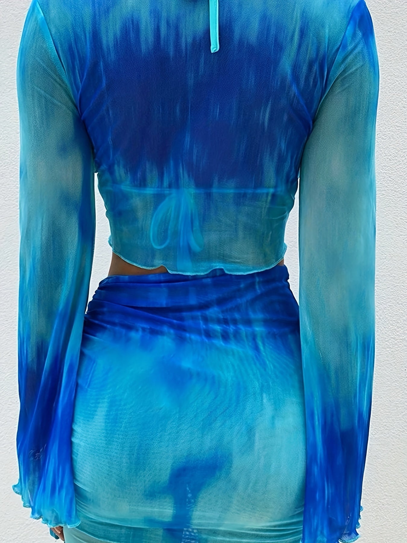 Random Print 2pc Crop Top & Skirt Set Long Sleeve Tie Front Mini Skirt Outfit