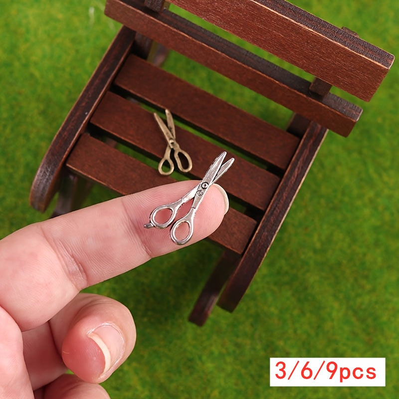 1:12 Scale Dollhouse Scissors Model - Charming Tabletop Decor