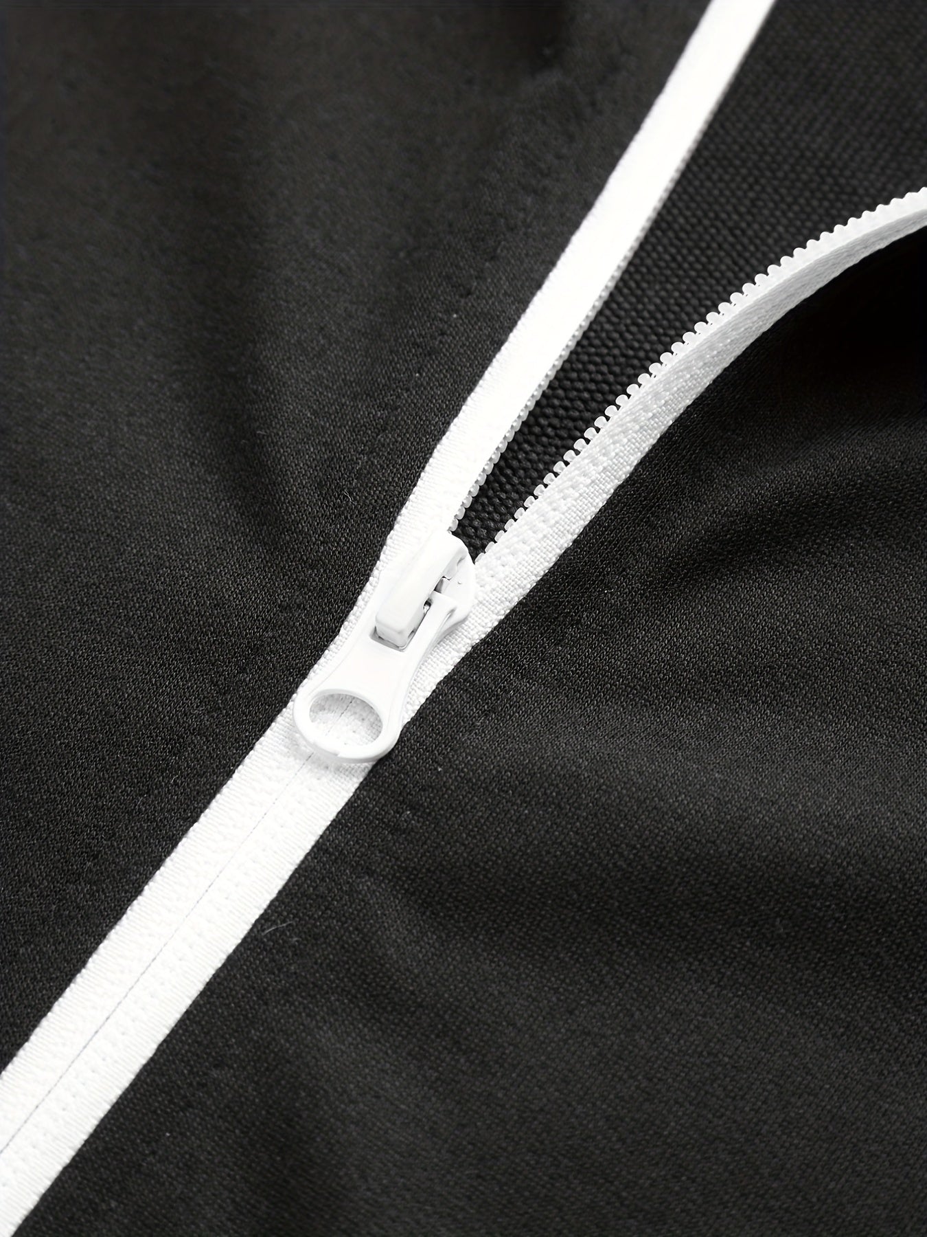 Men's Sports Suit Hooded Jacket & Pants for Gym Training