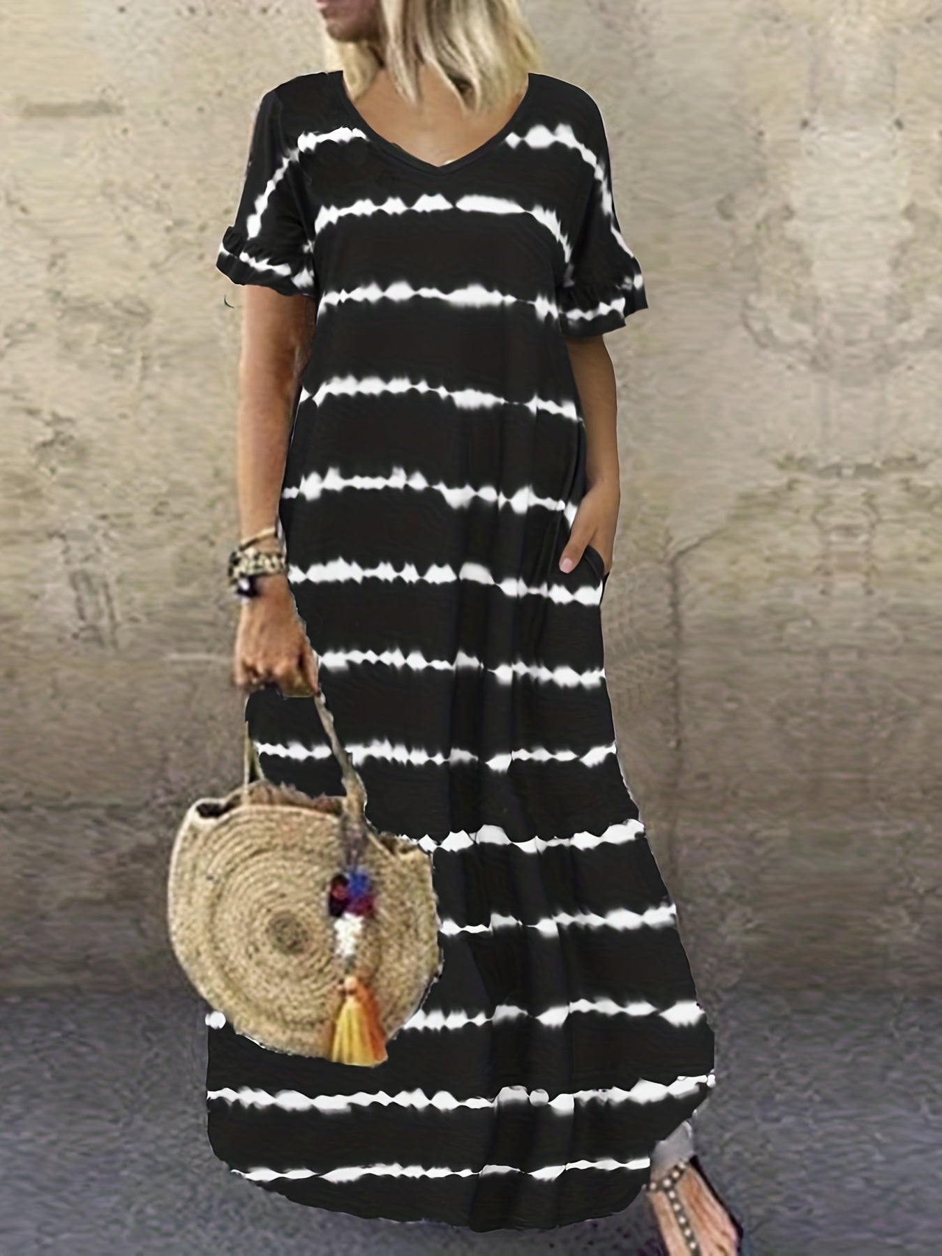 Plus Strip V Neck Maxi Dress With Pockets