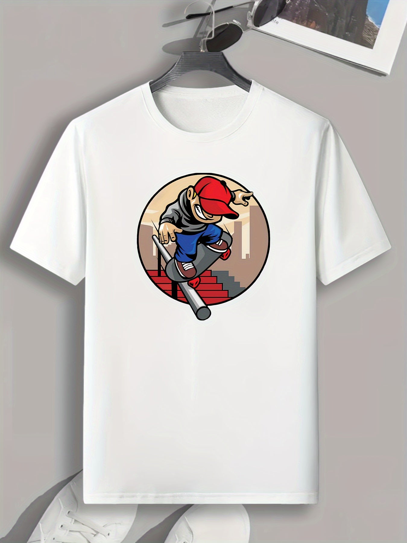 Skateboarding Pattern Print Men's Sports T-shirt