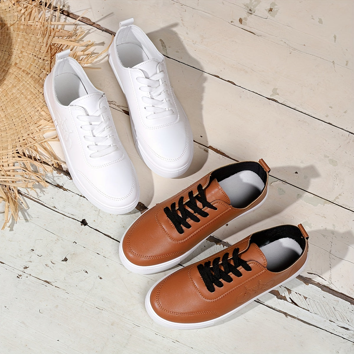 Women's Flat Lace Up Skate Shoes Low Top Sneakers