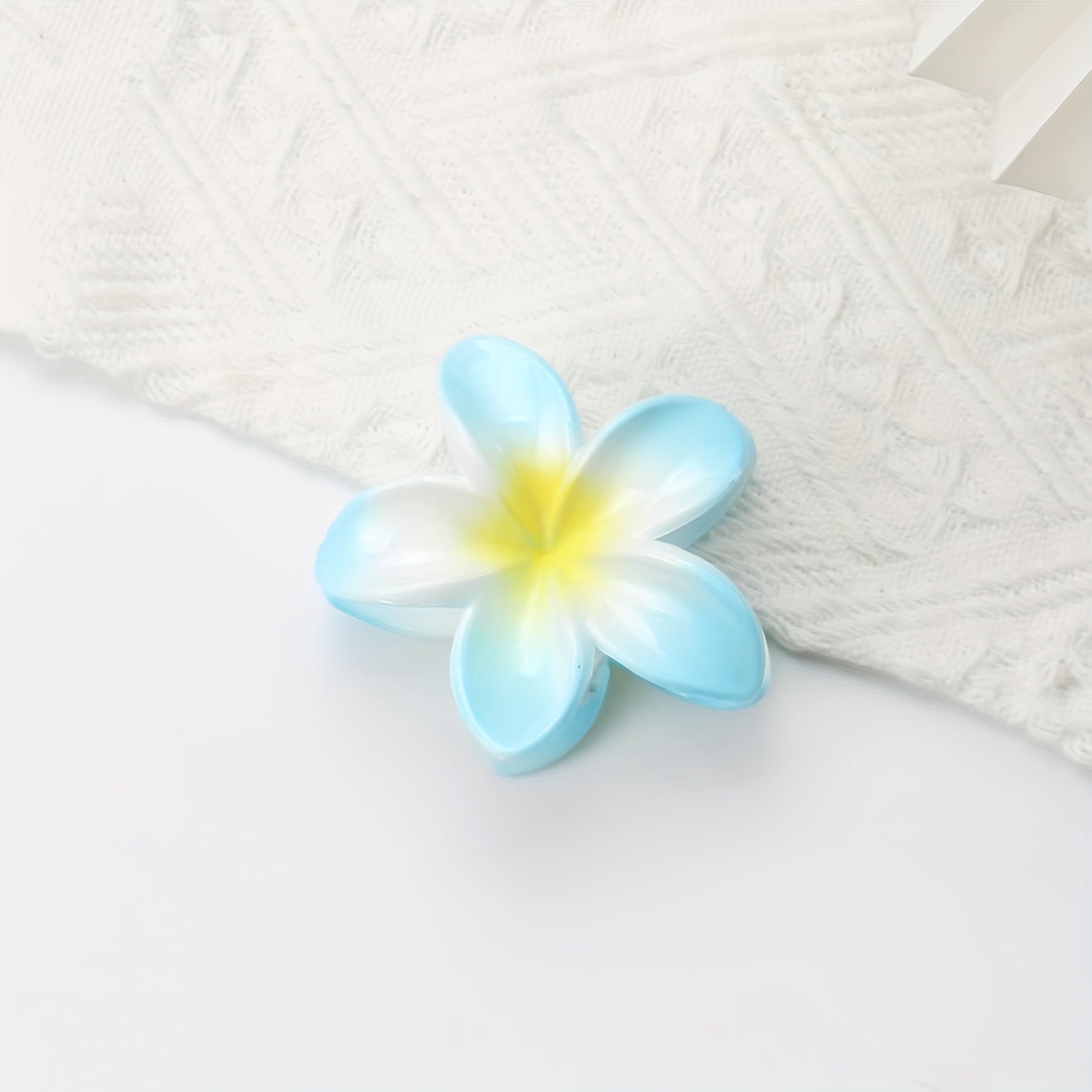 2pcs Acrylic Flower Hair Claw Banana Clip