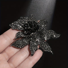 Rhinestone Inlaid Seagrass Brooch Party Banquet Dress Jewelry