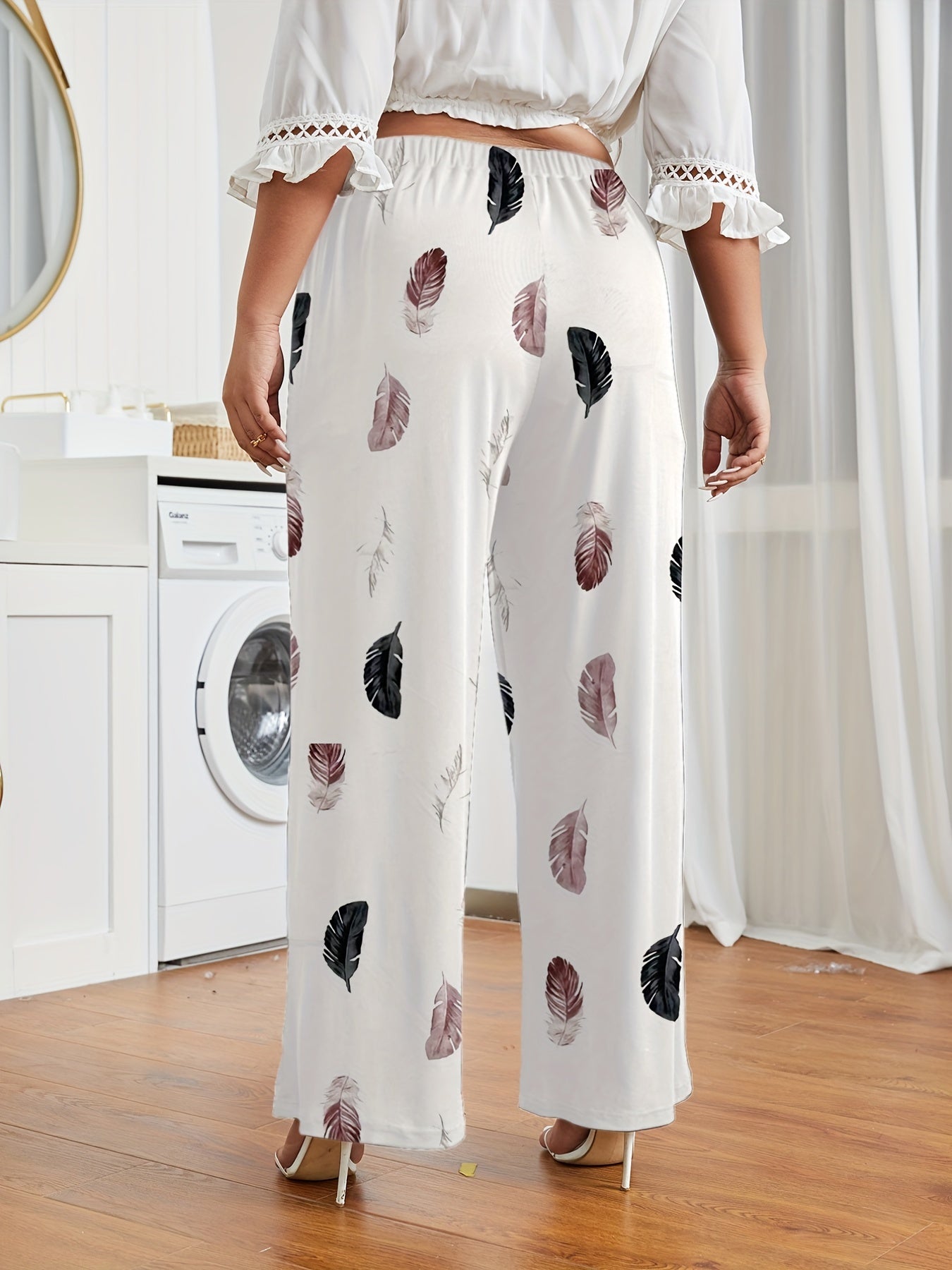 Women's Plus Feather Print High Rise Wide Leg Pants