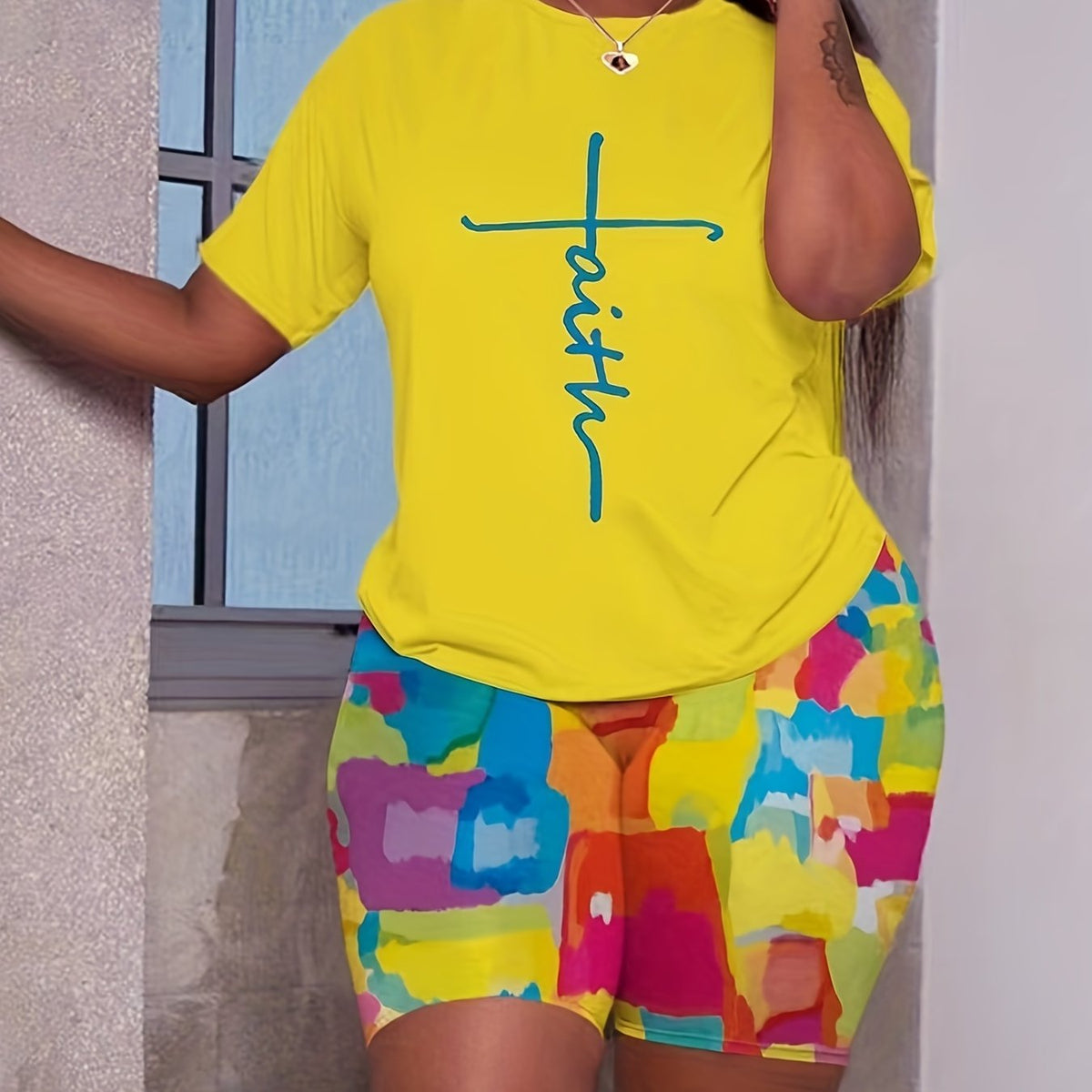  2-Piece Set: Letter Print Crop Top & Geometric Print Shorts