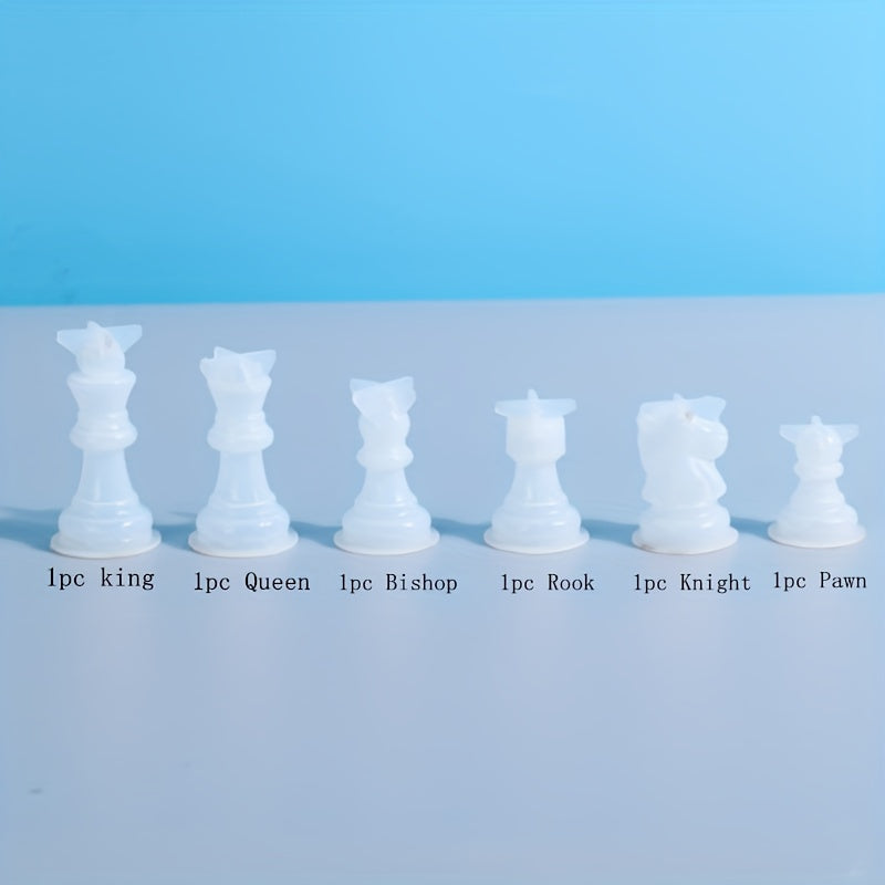 16pcs Chess Piece Resin Silicone Mold Kit