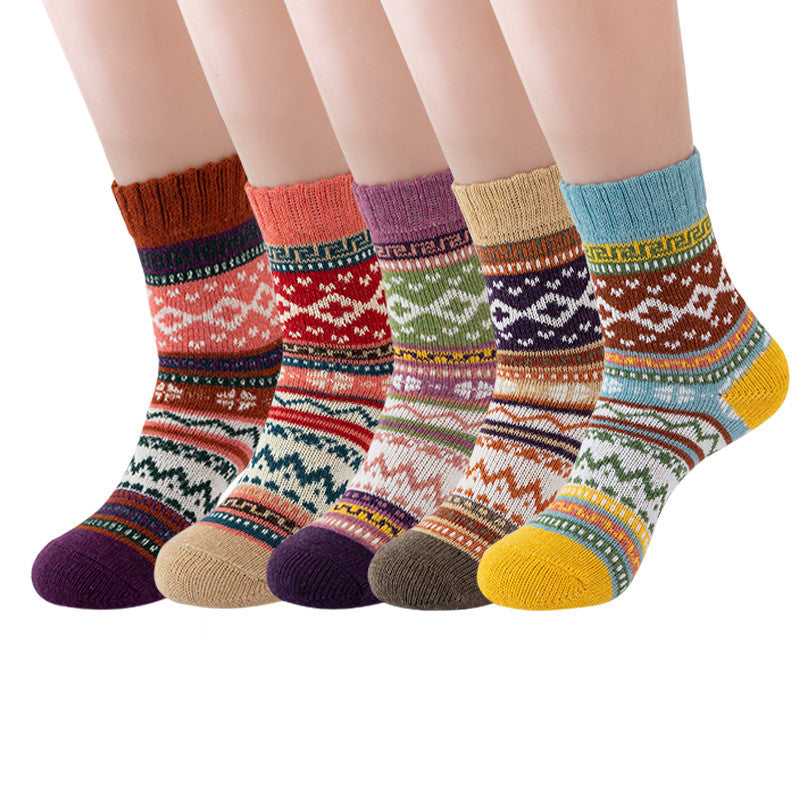 Breathable Women's Crew Socks Retro Style Casual Wear