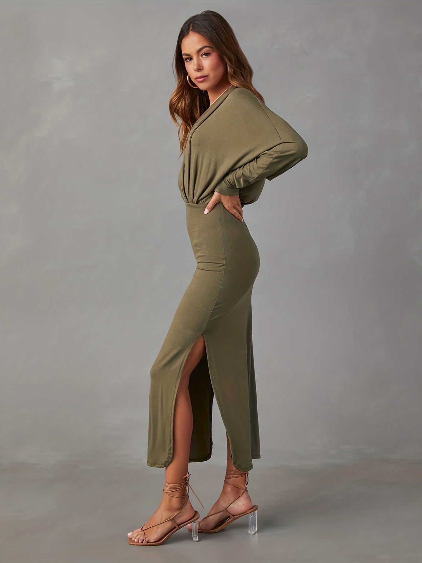  Solid Batwing Sleeve V Neck Bodycon Midi Dress
