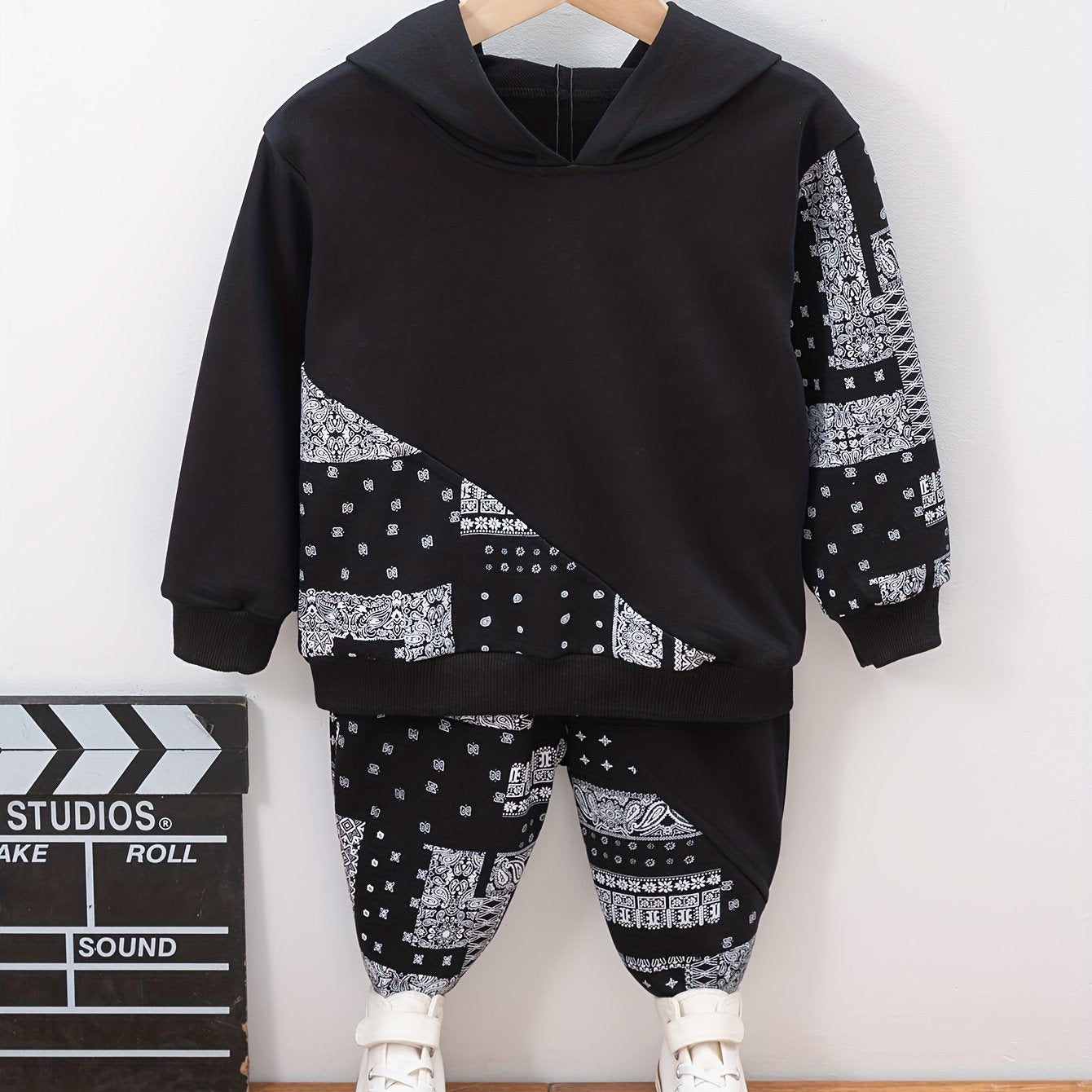 Boy's Paisley Pattern 2pcs Hoodie & Sweatpants Set for Spring Fall