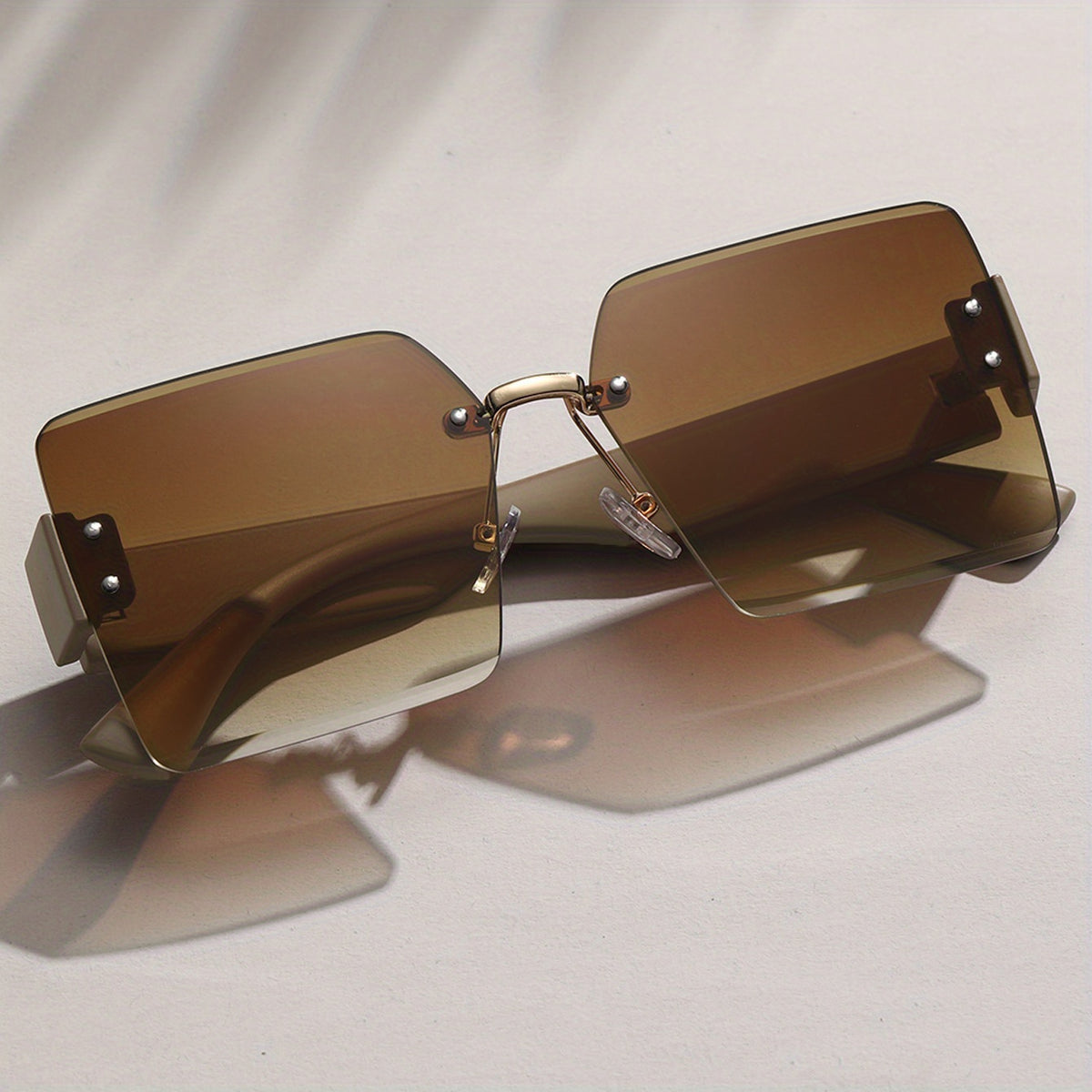 Rivet Gradient Square Sunglasses UV400 Sun Shades