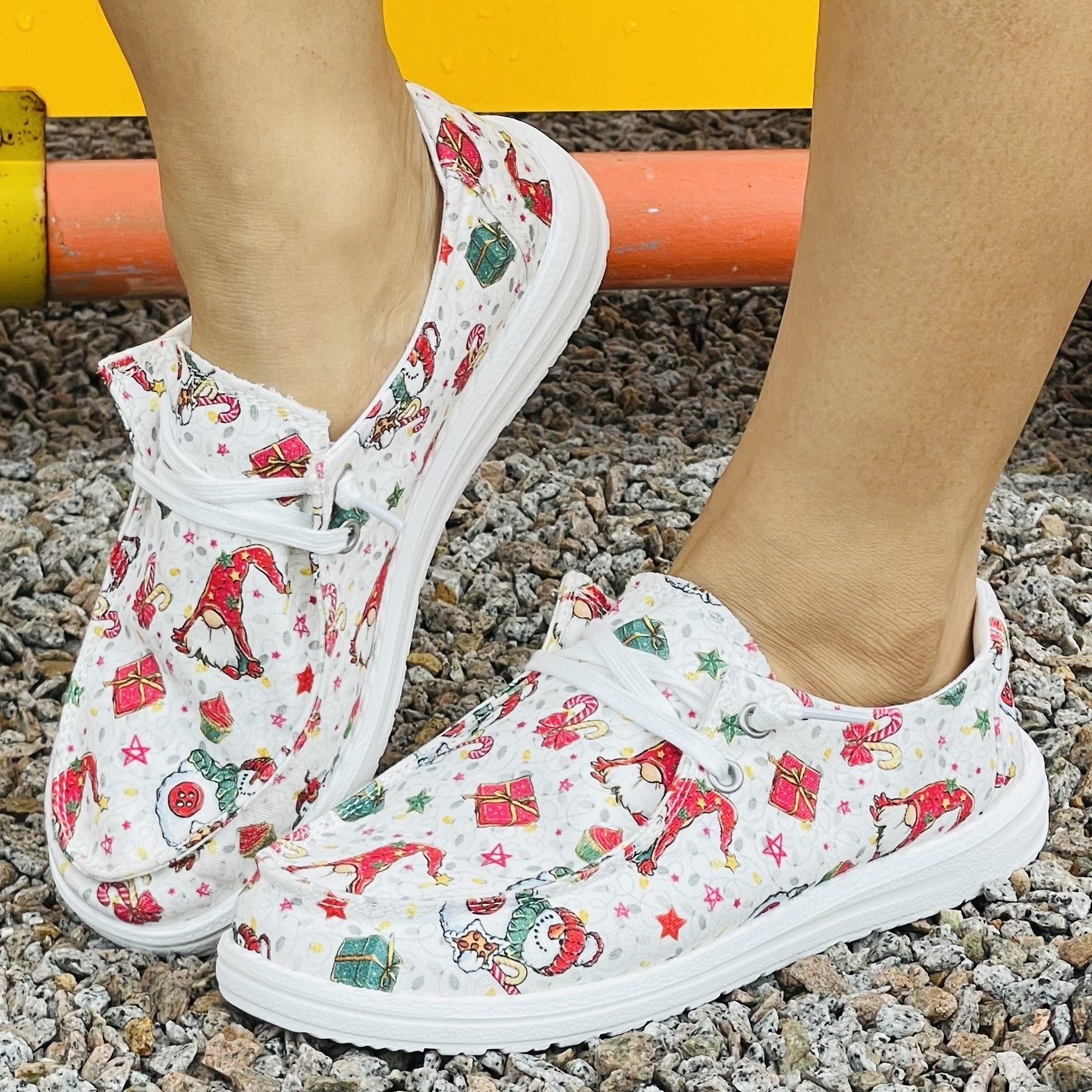 Women's Christmas Santa Claus Lace Up Canvas Shoes