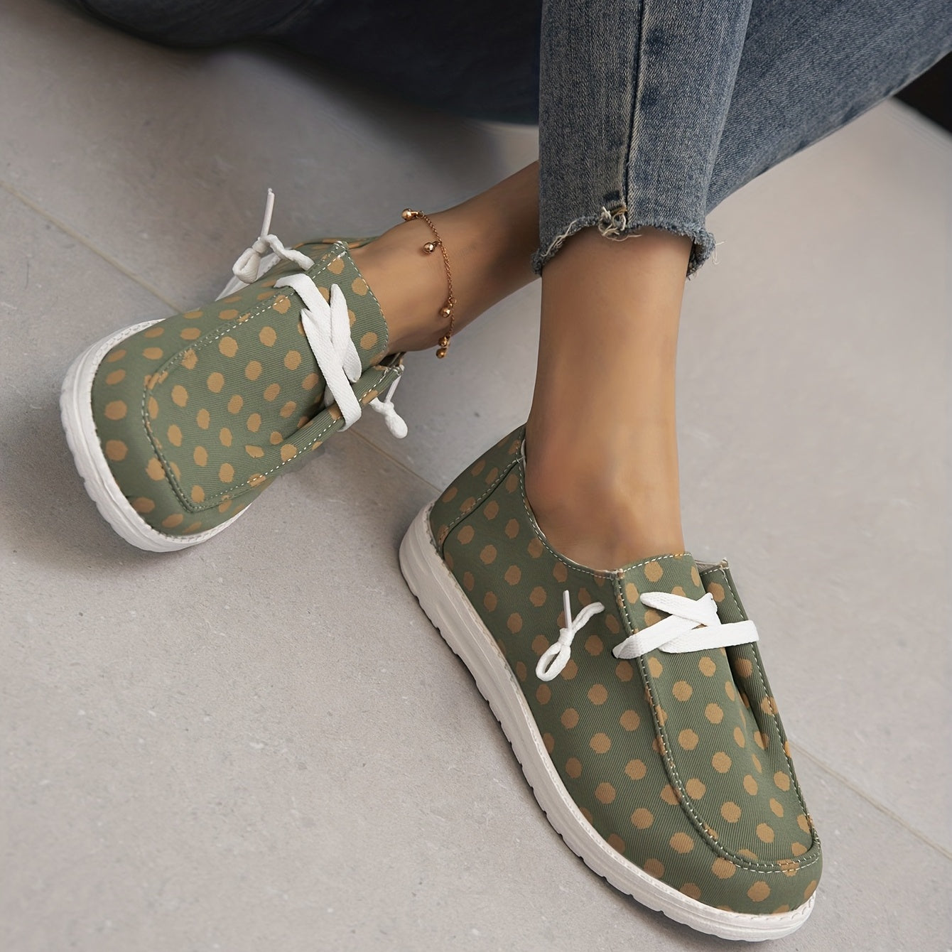 Yellow Polka Dot Canvas Shoes Lace Up Lightweight Walking Shoes