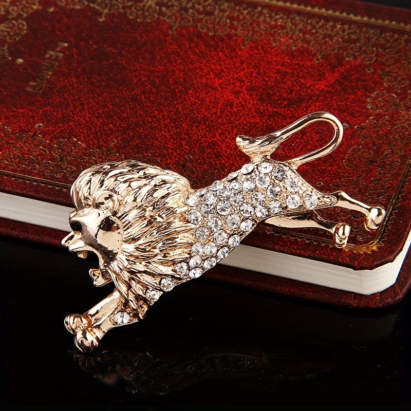 Domineering Lion Chest Pin with Artificial Diamond Clothing Brooch