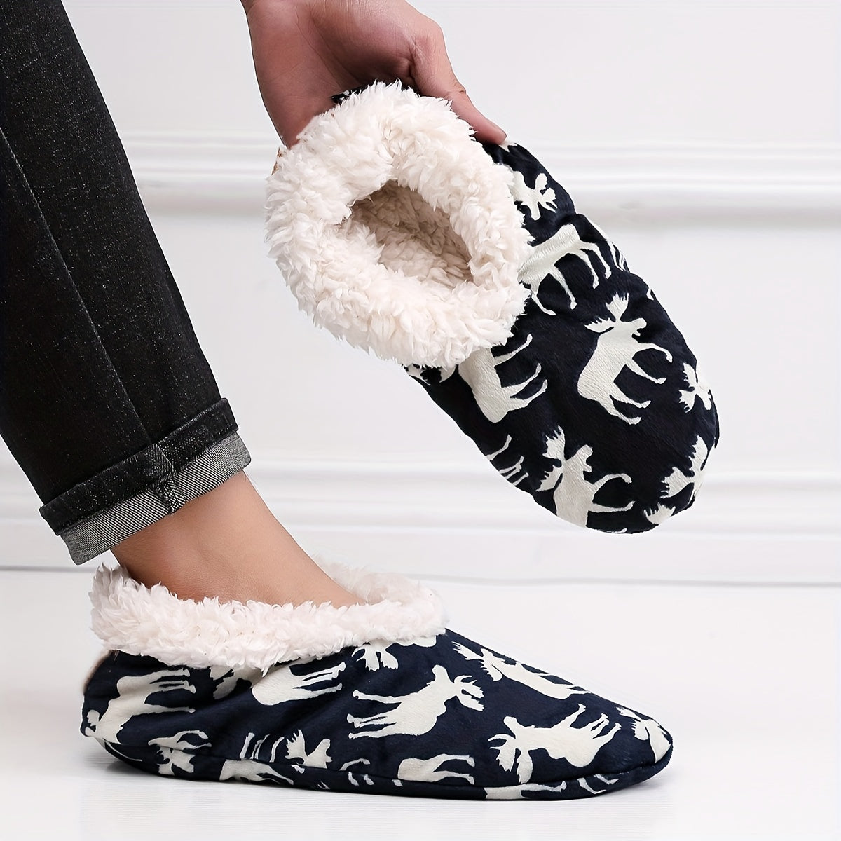 Cozy Deer Slippers for Men Winter Shoes