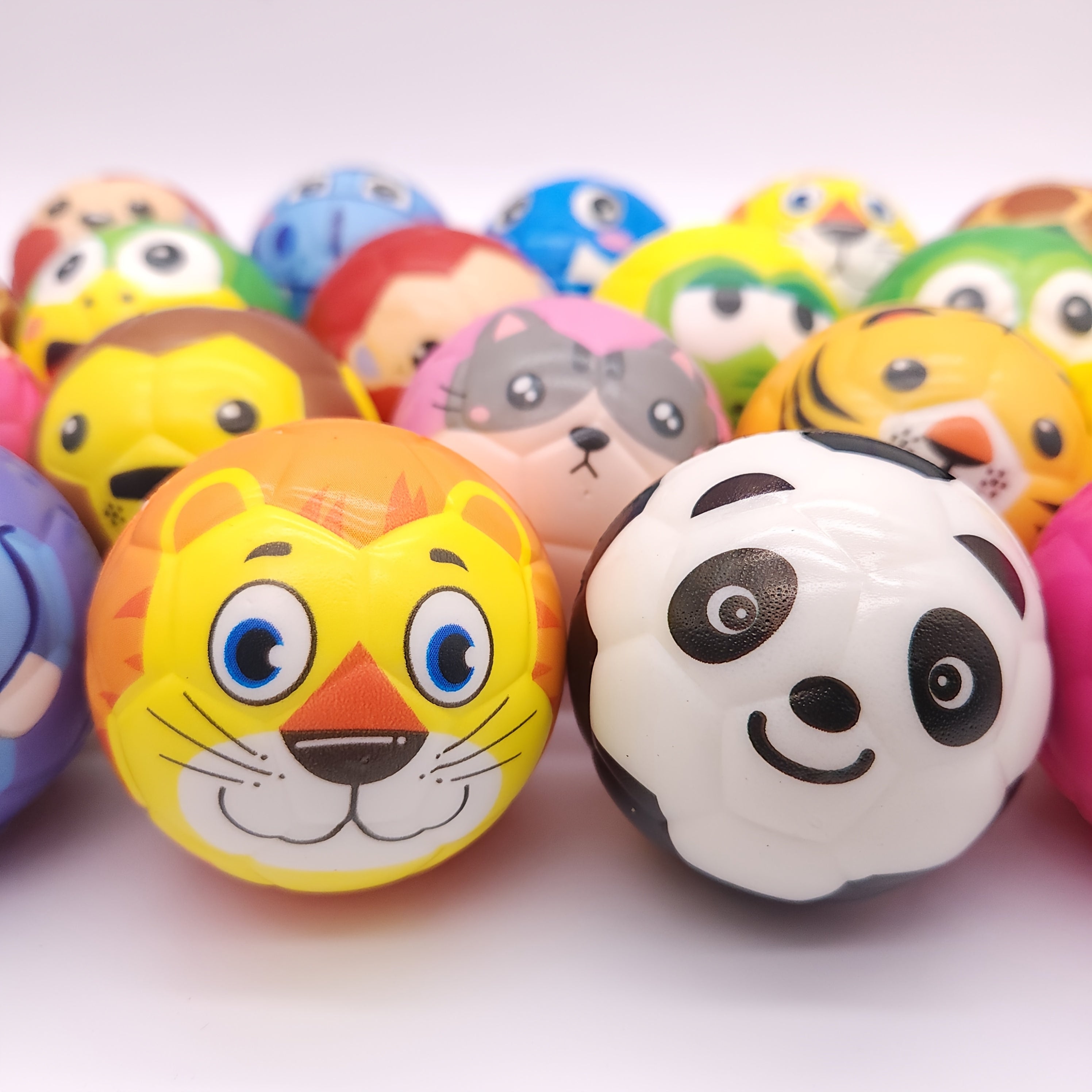 24 Sponge Balls with Cartoon Animal Face, 6.3 cm Diameter