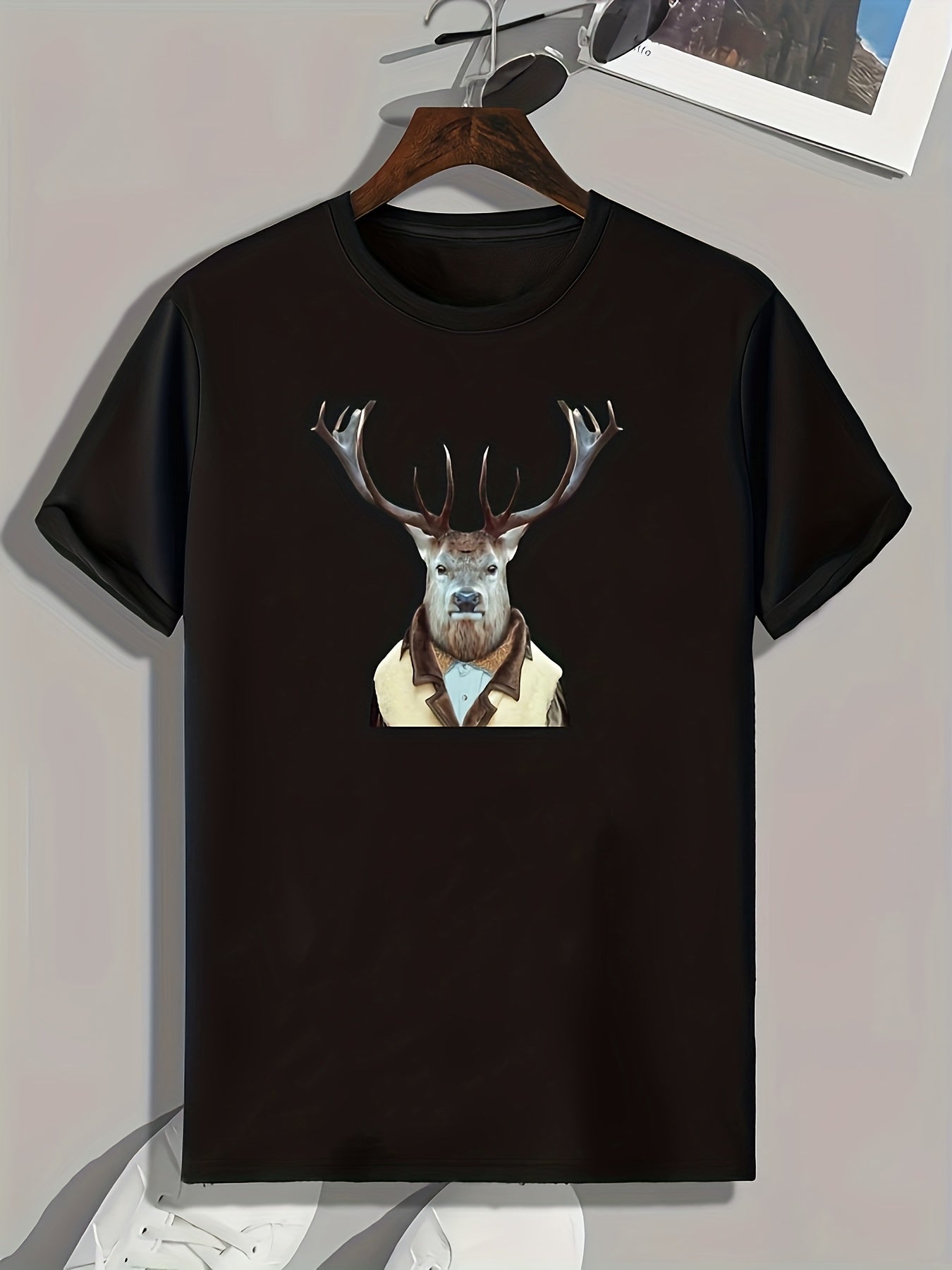 Deer Print Men's Graphic T-shirt for Summer
