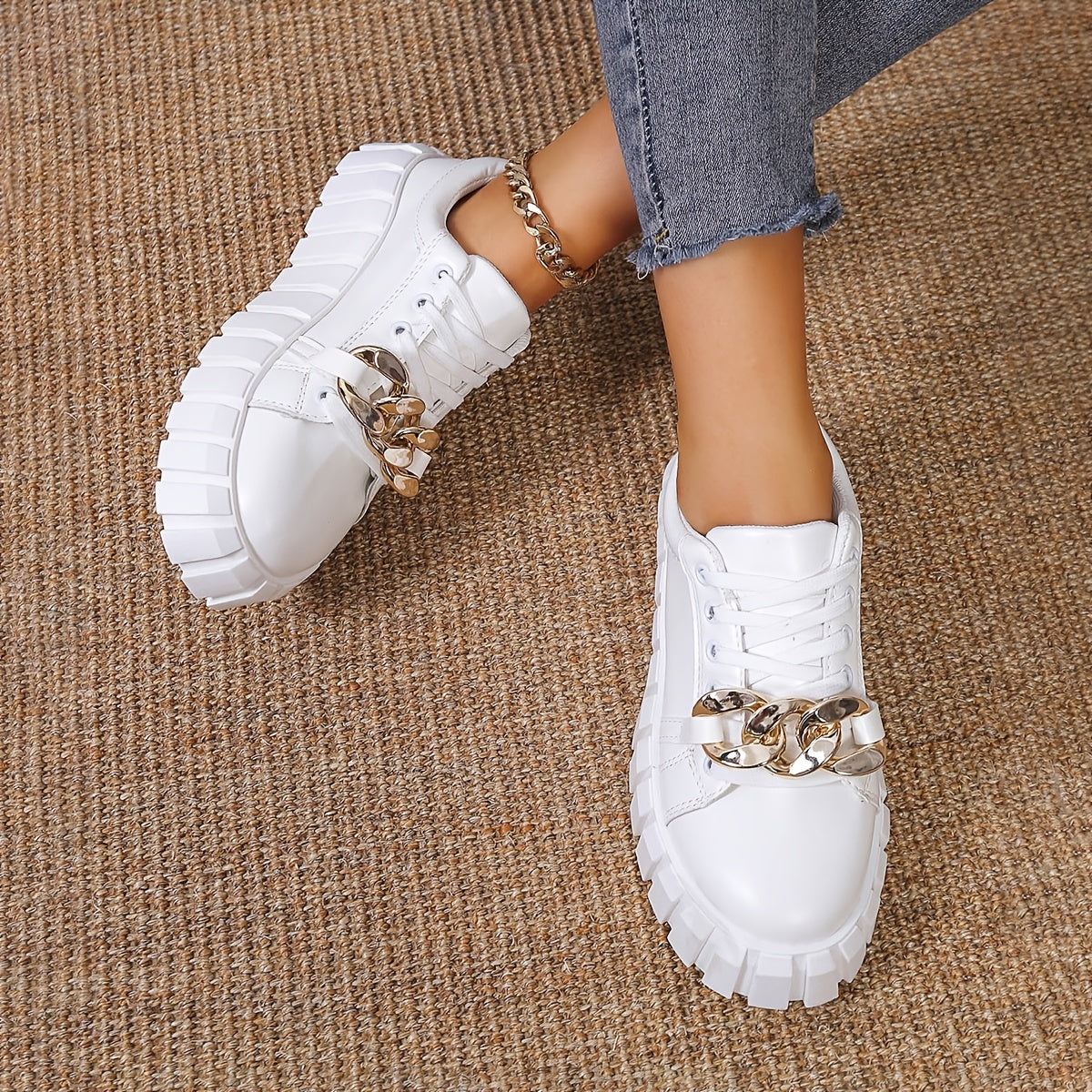 Women's Metallic Chain Decor Platform Sneakers Casual Lace Up Outdoor Shoes