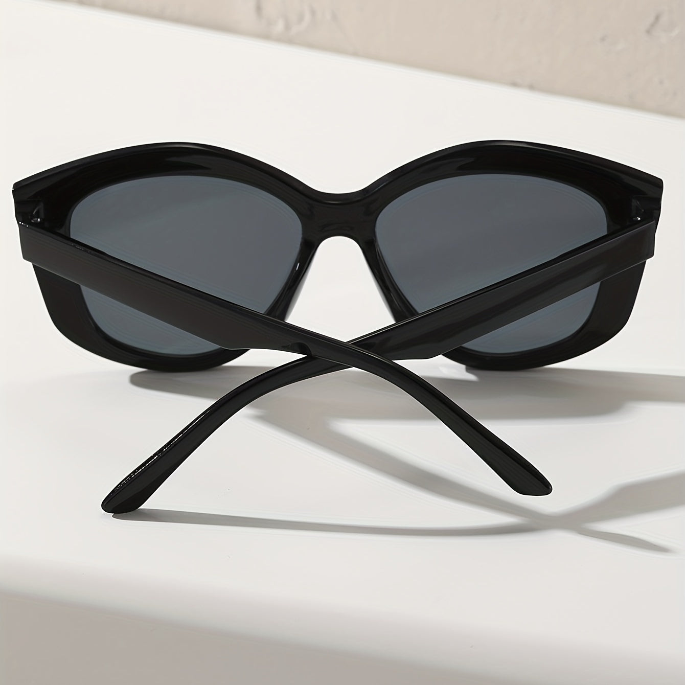 Oversized Cat Eye Sunglasses UV400 Anti Glare Glasses