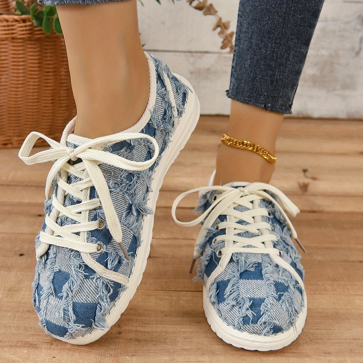 Women's Checkered Canvas Lace Up Low Top Skate Shoes