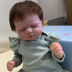 19 Inch Reborn Dolls Realistic Vinyl Dolls With Accessories