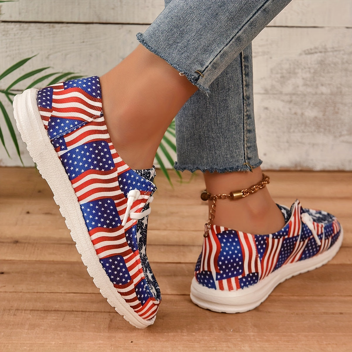 Women's Flag Print Canvas Shoes Lace Up Outdoor Sneakers Lightweight