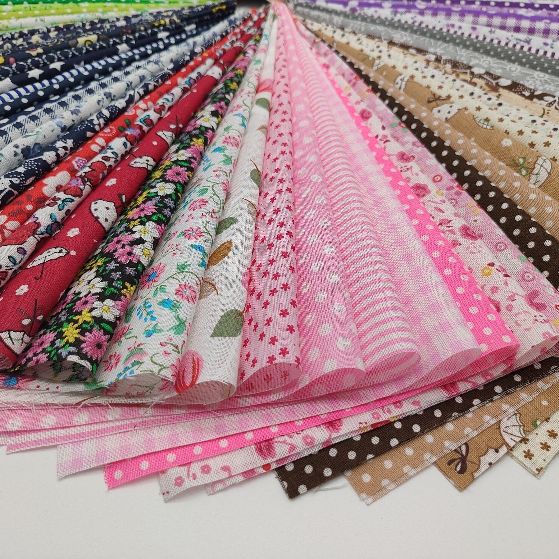 100pcs Cotton Patchwork Fabric Flowers for Sewing Quilting Crafting