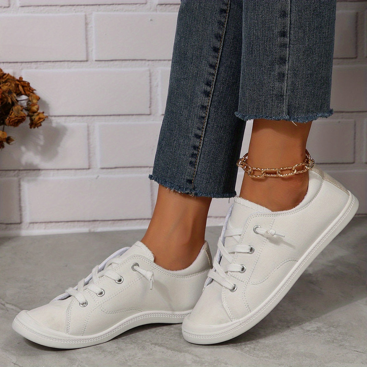 Women's Canvas Lace-Up Low Top Sneakers Lightweight & Breathable