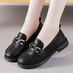 Women's Chain Decor Loafers Round Toe Slip On Shoes