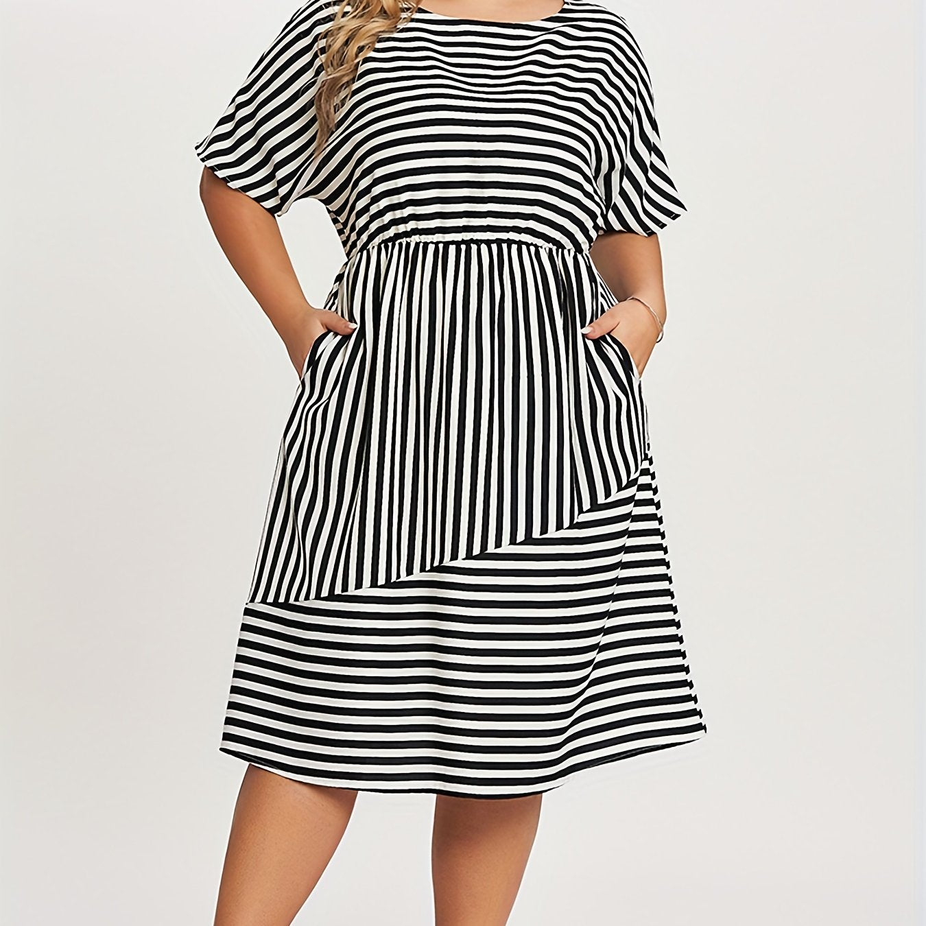  Stripe Print Short Sleeve Midi Dress With Pockets