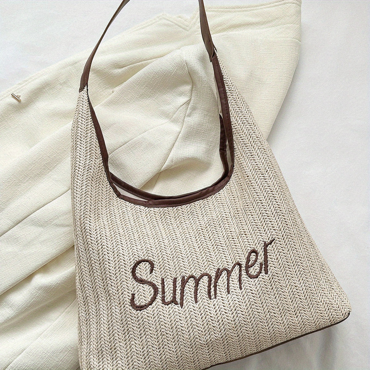 Minimalist Embroidered Shoulder Straw Bag Lightweight Storage Bag
