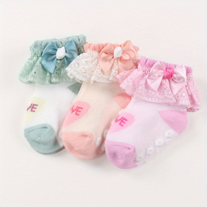 3 Pairs Kids Heart Graphic Lace Trim Princess Crew Socks