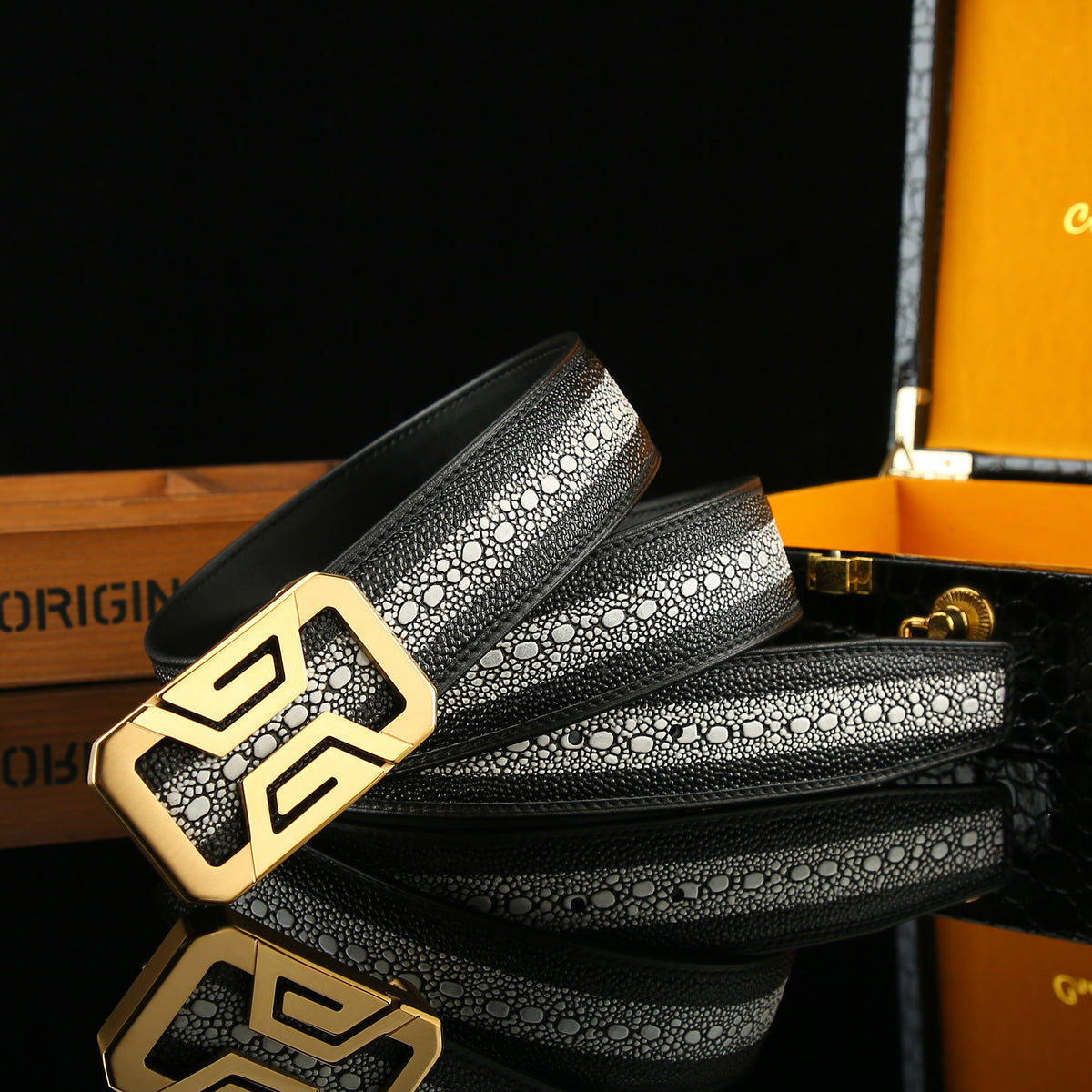 Men's Fish Embossed Belt Cowhide Texture 1.5in Width