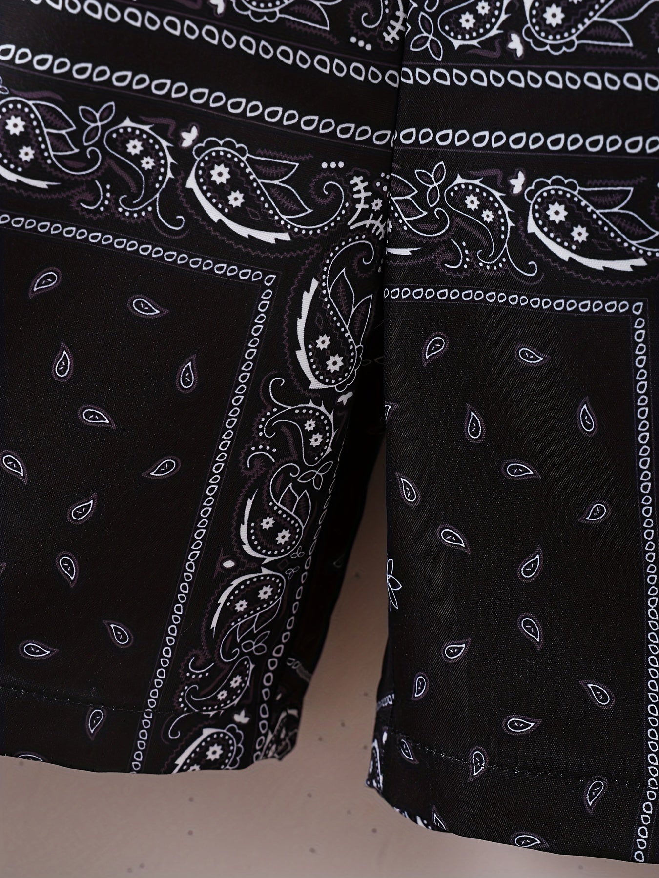 Men's Paisley Print Elastic Waist Workout Shorts