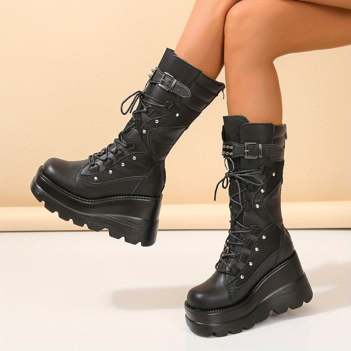 Women's Metal Buckle Boots Lace Up Outdoor Boots Thick Bottom Shoes