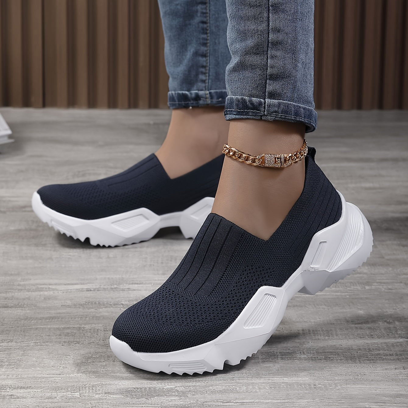 Women's Knit Height Increased Sports Shoes Slip-on Walking Shoes