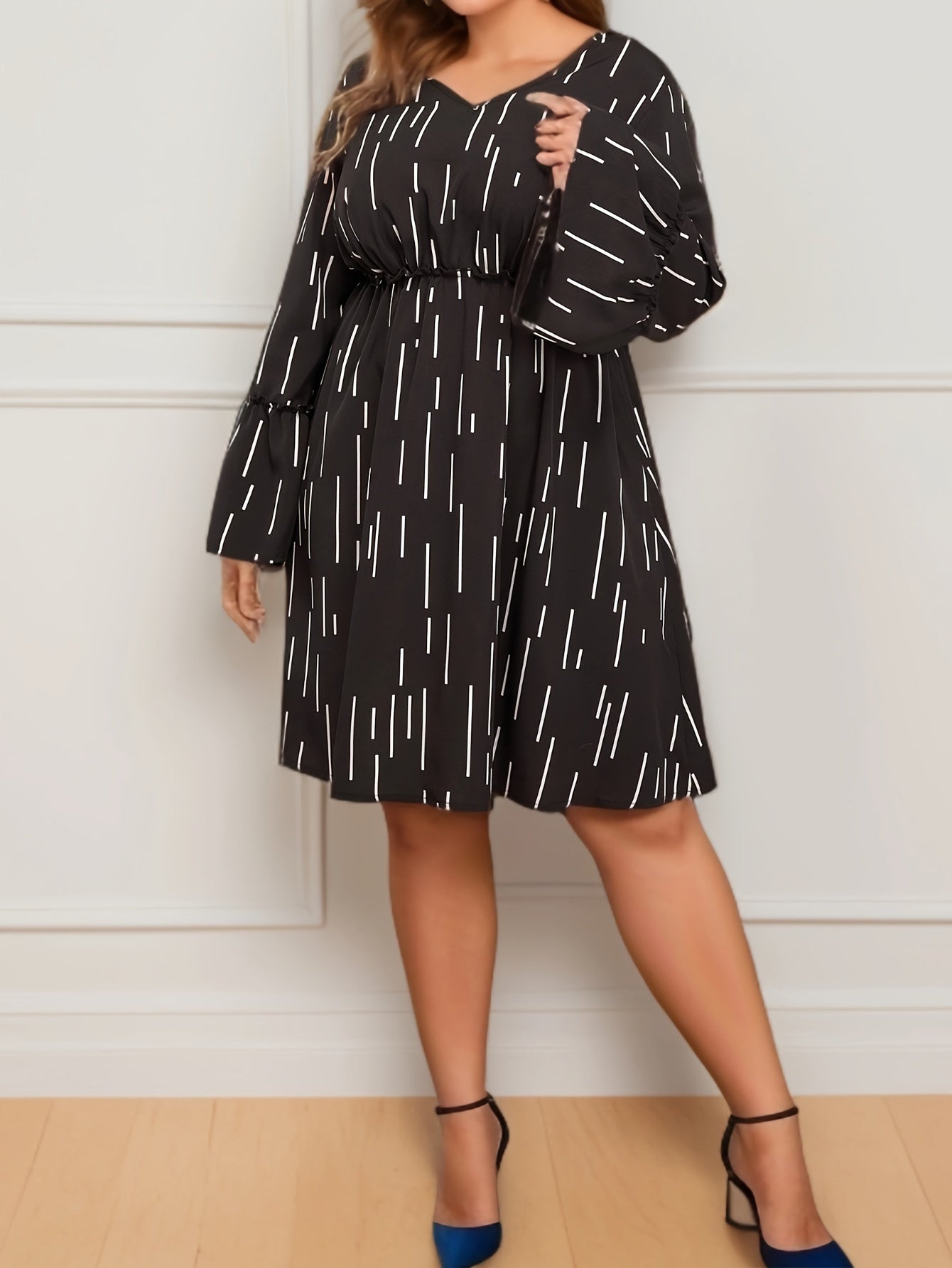  Allover Print Flounce Sleeve Midi Dress