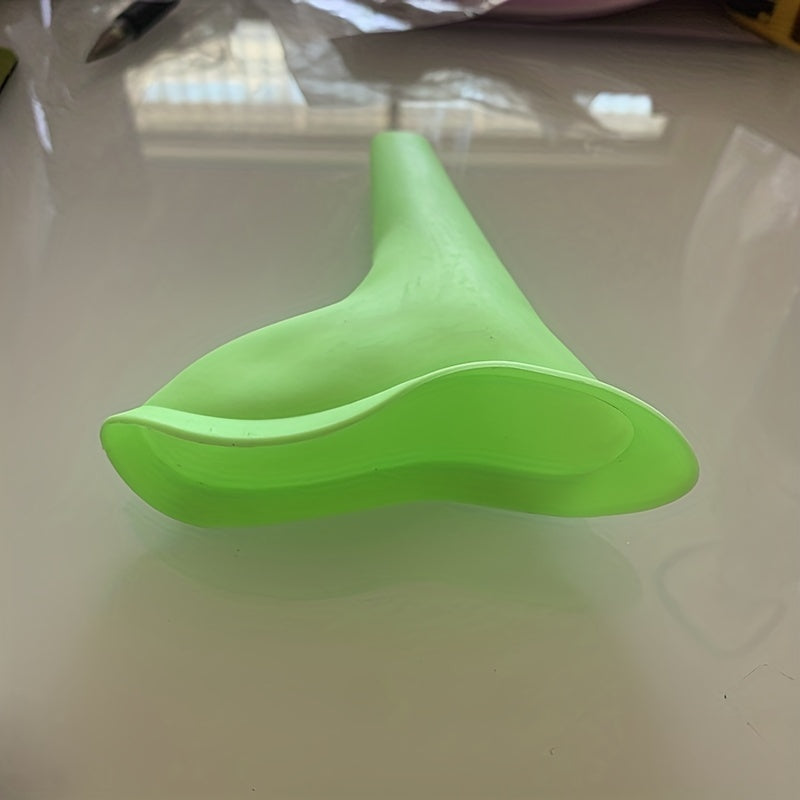 Women Urinal Outdoor Travel Camping Soft Silicone Stand Up Pee