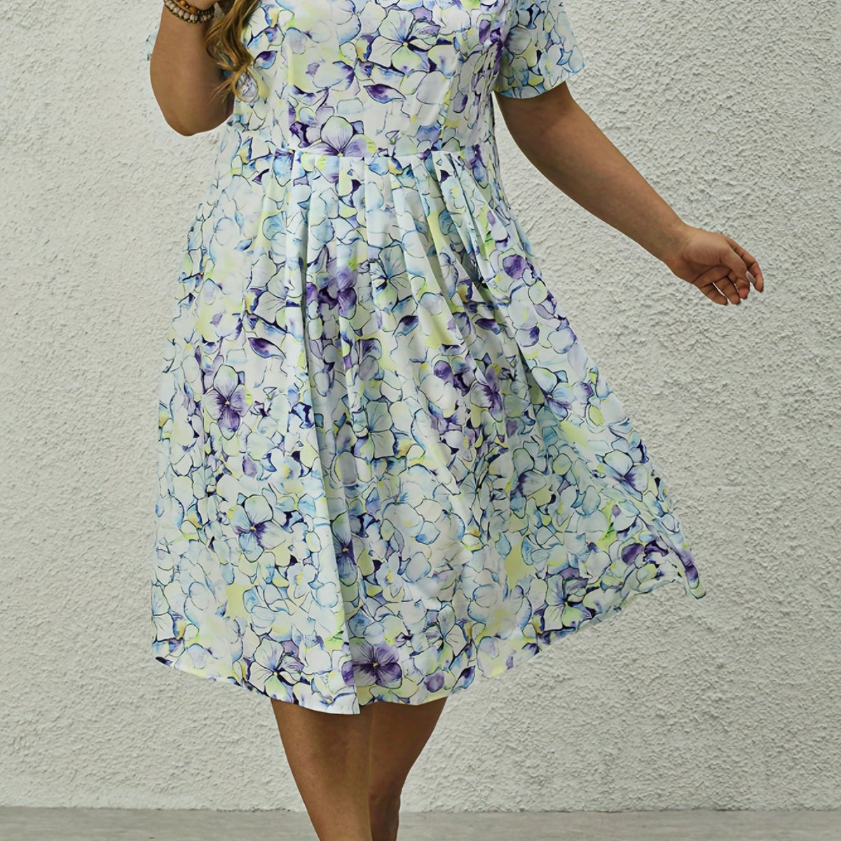  Floral Print Short Sleeve Maxi Dress