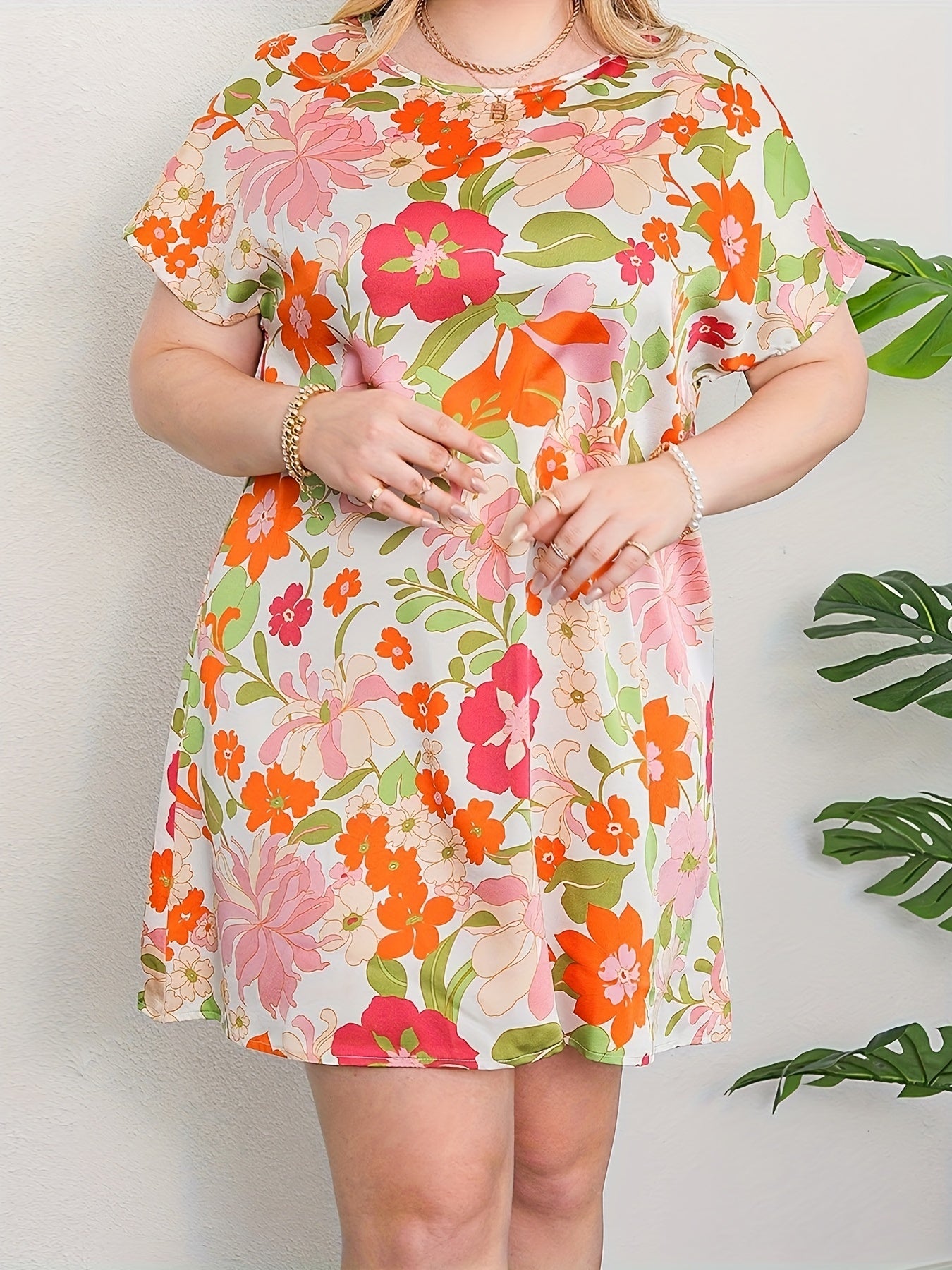  Floral Print Short Sleeve Mini Tee Dress