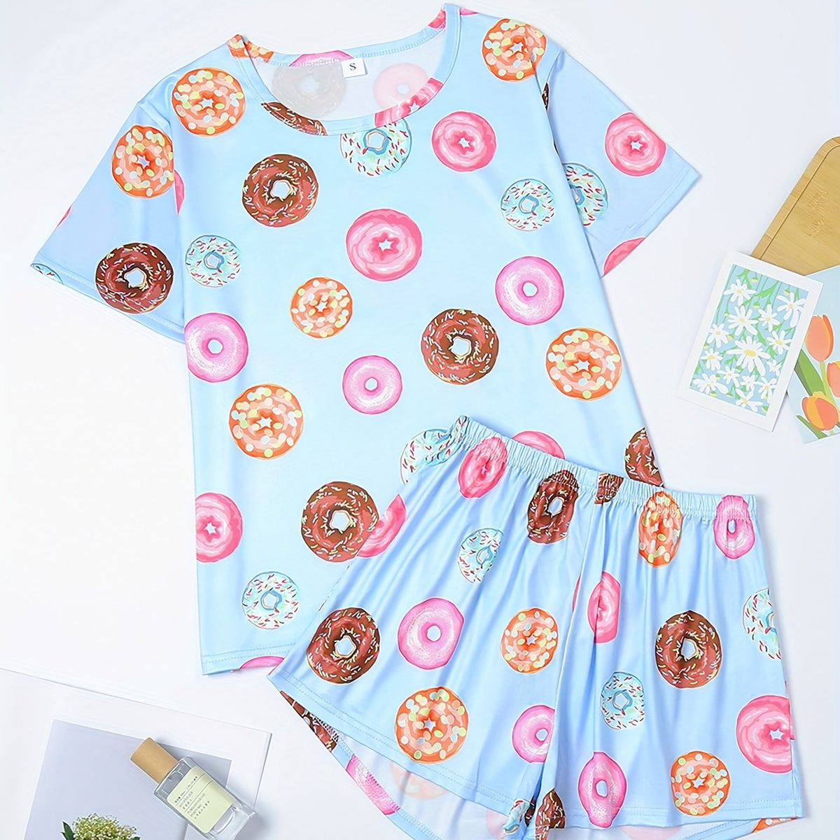 Donut Print Pajamas Set Short Sleeve Crew Neck Top & Shorts Women's Sleepwear