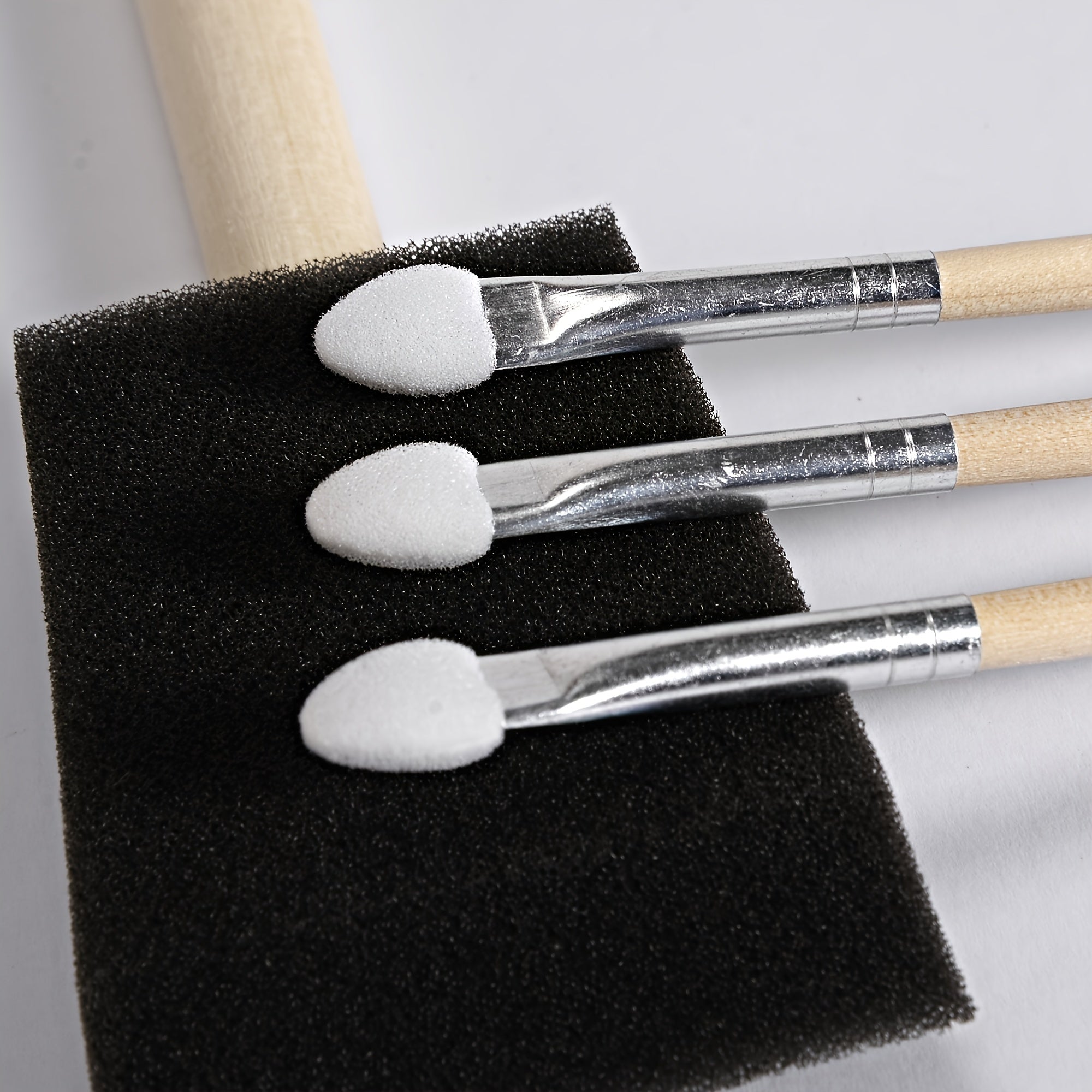 50pcs Assorted Foam Brush Kit Wooden Handle Paint Brush Set