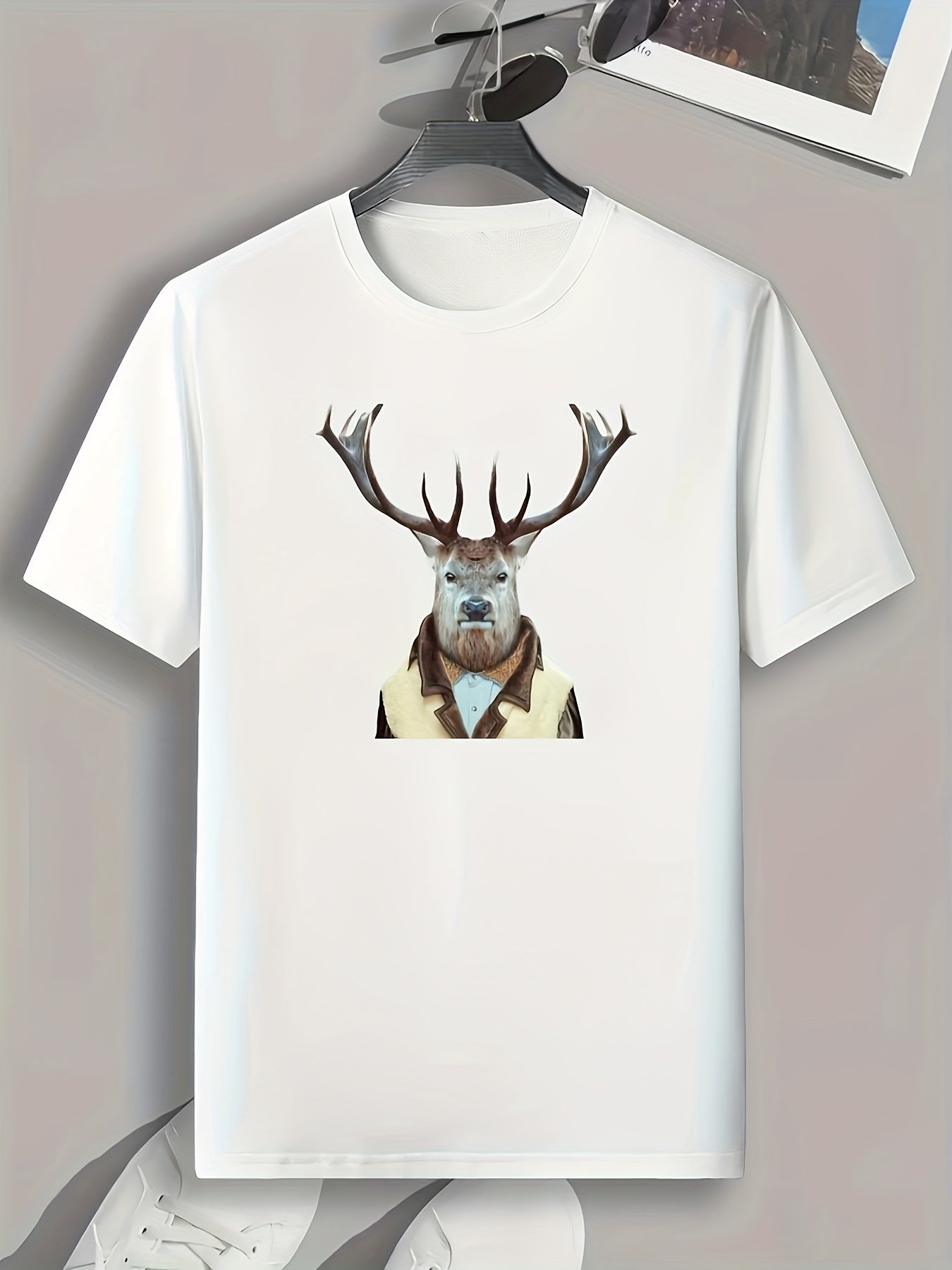 Deer Print Men's Graphic T-shirt for Summer