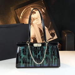 Stylish Soft Leather Chain Bag Crocodile Pattern Zip Closure Polyester Lining