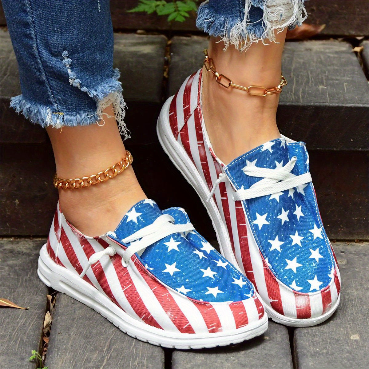 Women's Star Graphic & Striped Canvas Shoes Lightweight Sneakers